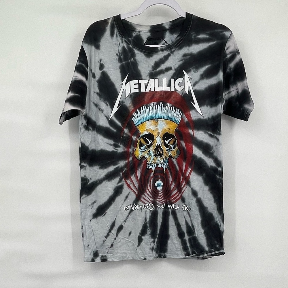 Metallica NWOT black tye dye skull short sleeve tee